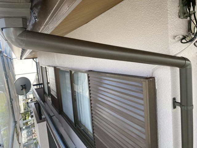 加古川市で軒樋と竪樋の接続
